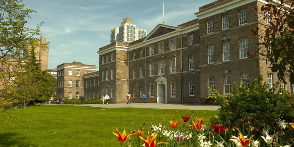Study at the University of Leicester from Bangladesh